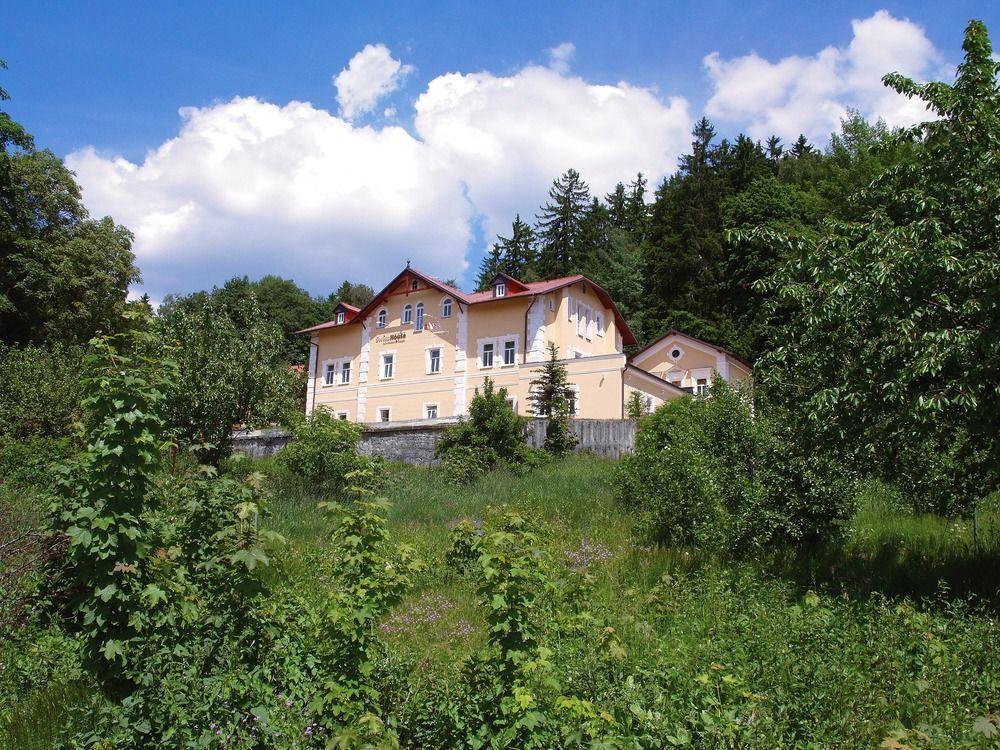 Boutique Hotel Swisshouse 마리안스케 라즈네 외부 사진
