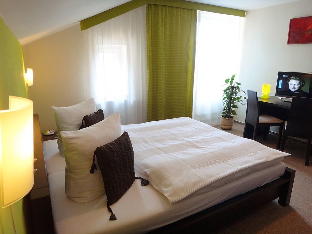 Boutique Hotel Swisshouse 마리안스케 라즈네 외부 사진