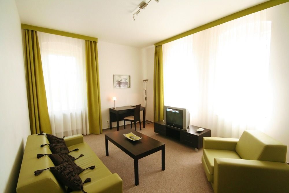 Boutique Hotel Swisshouse 마리안스케 라즈네 외부 사진